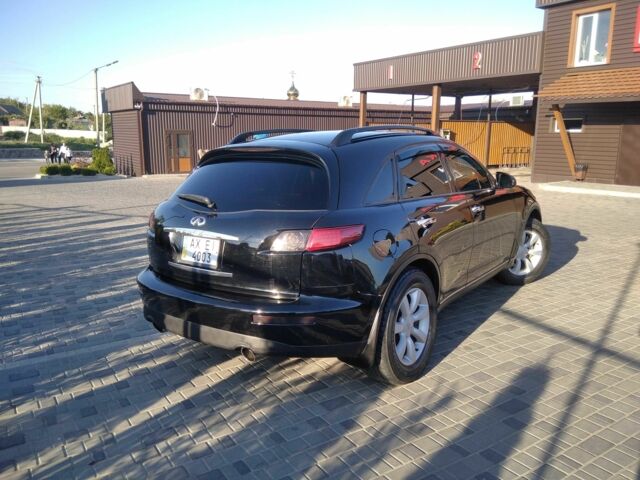 Черный Инфинити FX 35, объемом двигателя 3.5 л и пробегом 320 тыс. км за 8500 $, фото 4 на Automoto.ua