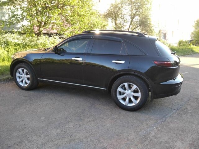 Черный Инфинити FX 35, объемом двигателя 3.5 л и пробегом 320 тыс. км за 8500 $, фото 22 на Automoto.ua