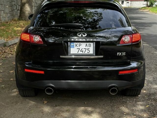 Черный Инфинити FX 35, объемом двигателя 3.5 л и пробегом 209 тыс. км за 8700 $, фото 3 на Automoto.ua