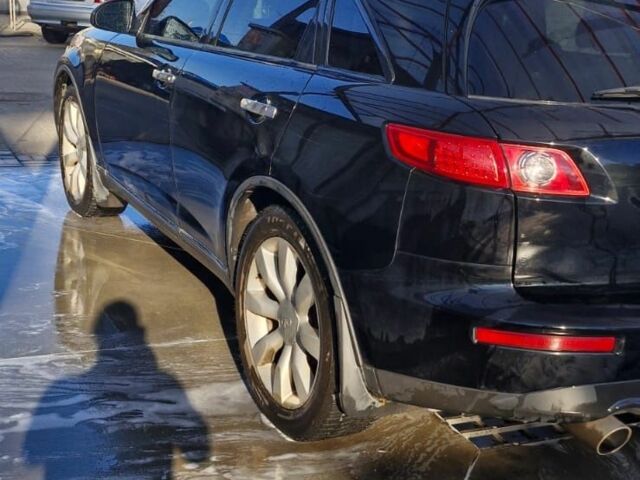 Чорний Інфініті FX 35, об'ємом двигуна 3.5 л та пробігом 236 тис. км за 8000 $, фото 5 на Automoto.ua