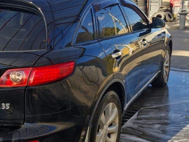 Чорний Інфініті FX 35, об'ємом двигуна 3.5 л та пробігом 236 тис. км за 8000 $, фото 4 на Automoto.ua