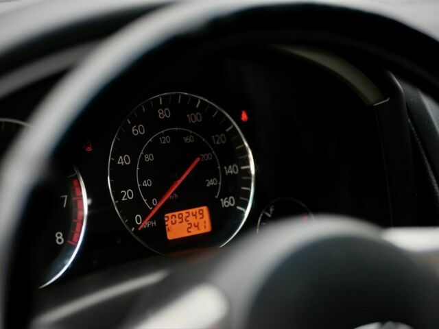 Черный Инфинити FX 35, объемом двигателя 3.5 л и пробегом 320 тыс. км за 8600 $, фото 8 на Automoto.ua