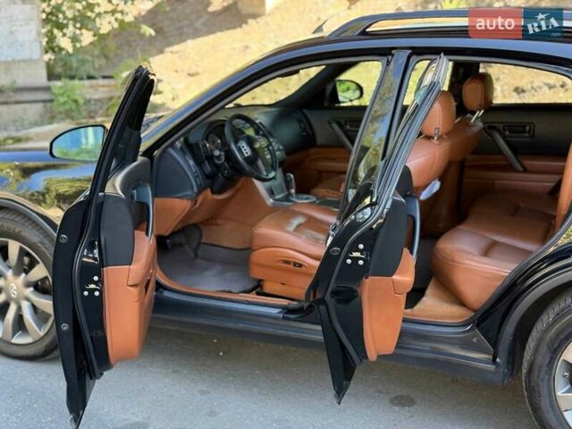 Чорний Інфініті FX 35, об'ємом двигуна 3.5 л та пробігом 312 тис. км за 9190 $, фото 8 на Automoto.ua