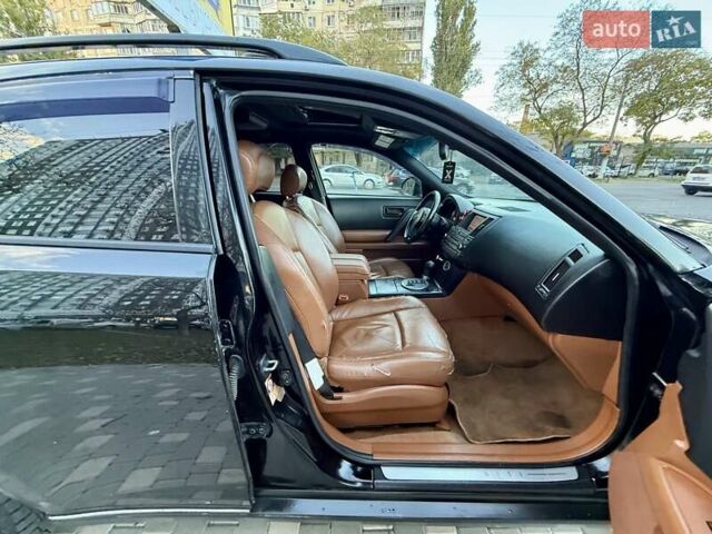 Чорний Інфініті FX 35, об'ємом двигуна 3.5 л та пробігом 239 тис. км за 5900 $, фото 46 на Automoto.ua