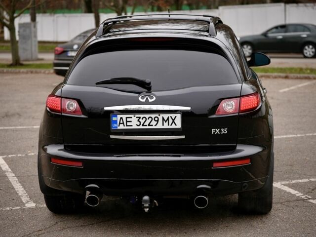 Черный Инфинити FX 35, объемом двигателя 3.5 л и пробегом 320 тыс. км за 8600 $, фото 2 на Automoto.ua