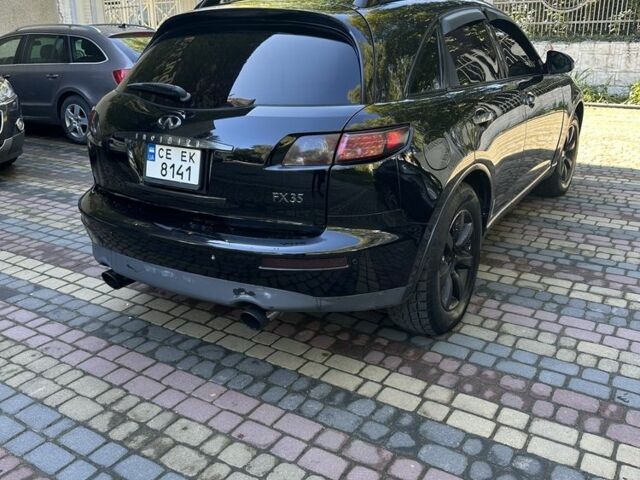 Черный Инфинити FX 35, объемом двигателя 3.5 л и пробегом 250 тыс. км за 7500 $, фото 1 на Automoto.ua