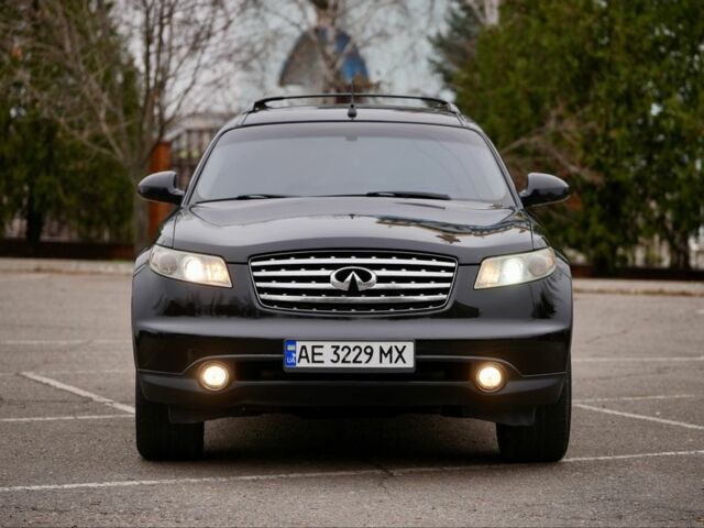 Черный Инфинити FX 35, объемом двигателя 3.5 л и пробегом 320 тыс. км за 8600 $, фото 1 на Automoto.ua
