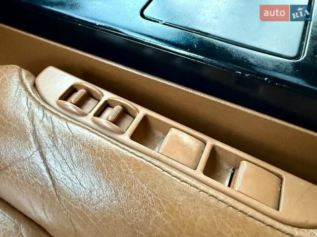 Чорний Інфініті FX 35, об'ємом двигуна 3.5 л та пробігом 239 тис. км за 5900 $, фото 35 на Automoto.ua