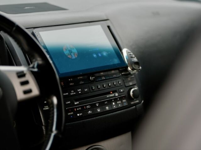 Черный Инфинити FX 35, объемом двигателя 3.5 л и пробегом 320 тыс. км за 8600 $, фото 9 на Automoto.ua