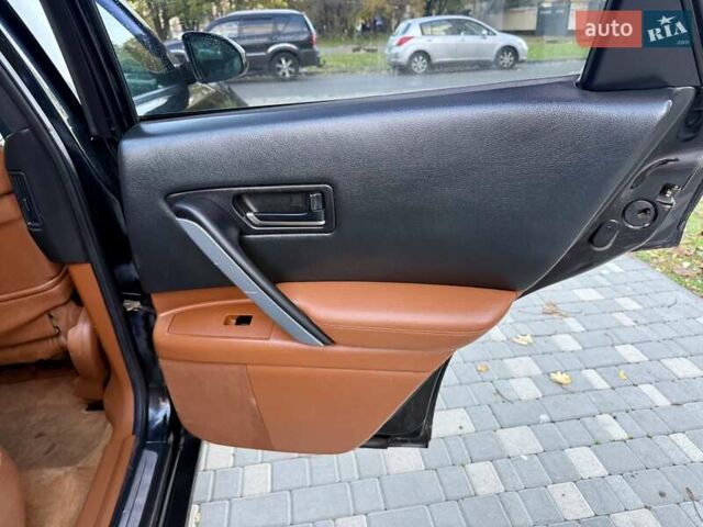 Чорний Інфініті FX 35, об'ємом двигуна 3.5 л та пробігом 239 тис. км за 5900 $, фото 61 на Automoto.ua