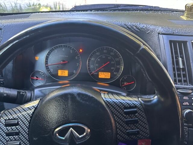 Черный Инфинити FX 35, объемом двигателя 3.5 л и пробегом 250 тыс. км за 7500 $, фото 5 на Automoto.ua