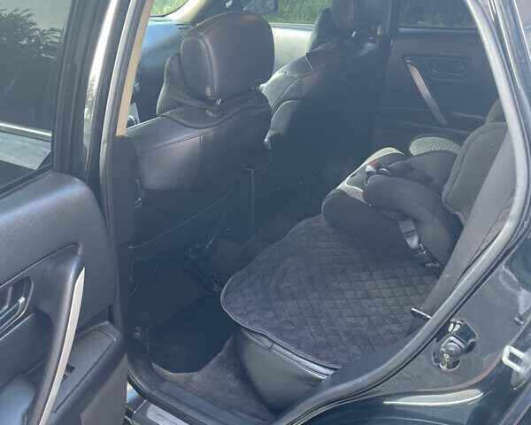 Черный Инфинити FX 35, объемом двигателя 3.5 л и пробегом 320 тыс. км за 8000 $, фото 9 на Automoto.ua