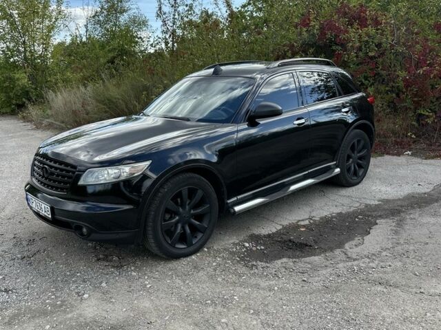 Черный Инфинити FX 35, объемом двигателя 3.5 л и пробегом 260 тыс. км за 8500 $, фото 1 на Automoto.ua