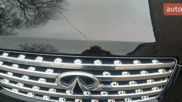 Черный Инфинити FX 35, объемом двигателя 3.5 л и пробегом 217 тыс. км за 7500 $, фото 16 на Automoto.ua