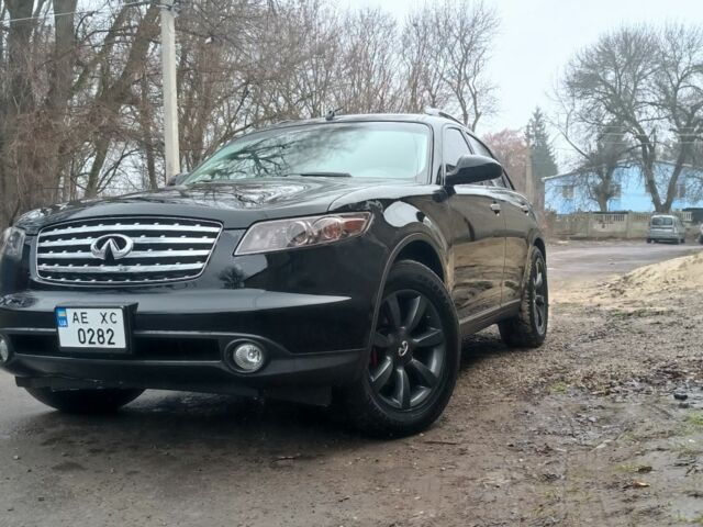 Черный Инфинити FX 35, объемом двигателя 3.5 л и пробегом 217 тыс. км за 7500 $, фото 5 на Automoto.ua