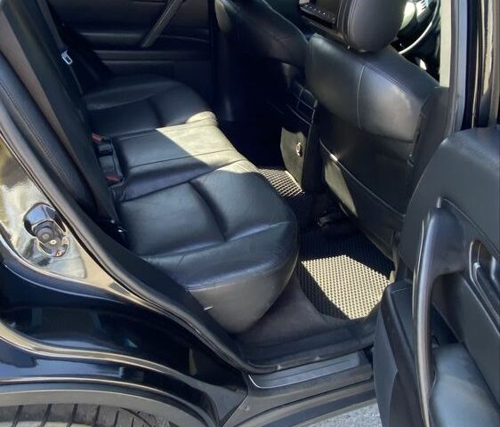 Черный Инфинити FX 35, объемом двигателя 3.5 л и пробегом 250 тыс. км за 8000 $, фото 7 на Automoto.ua