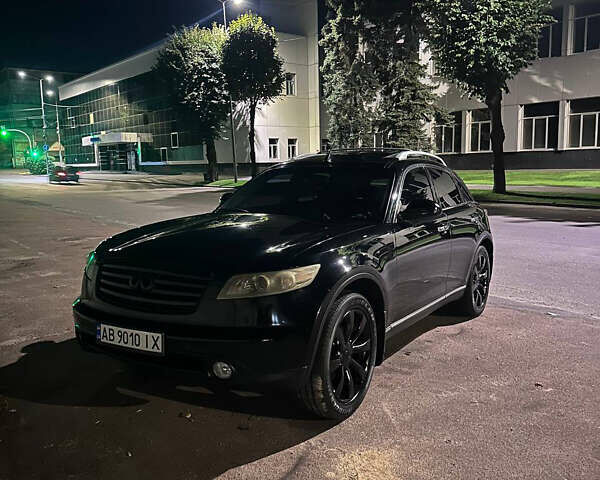Черный Инфинити FX 35, объемом двигателя 3.5 л и пробегом 300 тыс. км за 9000 $, фото 2 на Automoto.ua