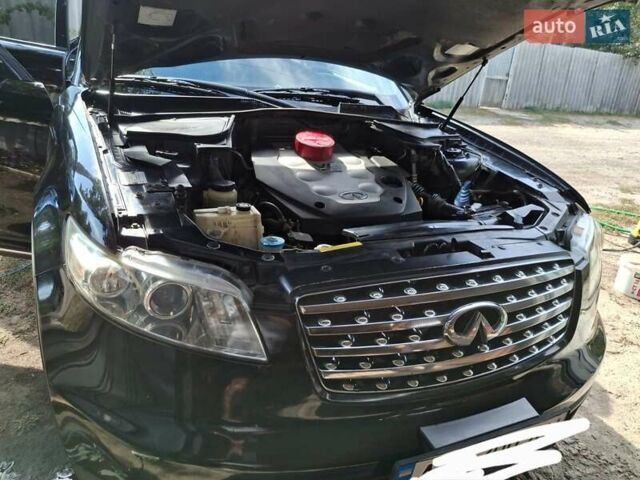 Черный Инфинити FX 35, объемом двигателя 3.5 л и пробегом 310 тыс. км за 8700 $, фото 11 на Automoto.ua