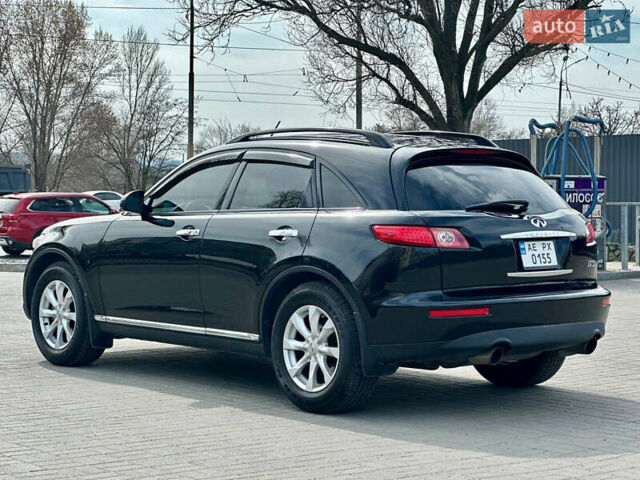Черный Инфинити FX 35, объемом двигателя 3.5 л и пробегом 167 тыс. км за 8888 $, фото 6 на Automoto.ua