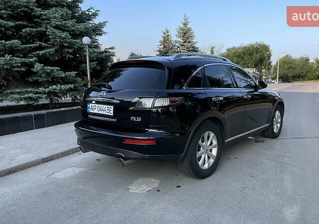 Черный Инфинити FX 35, объемом двигателя 3.5 л и пробегом 93 тыс. км за 9500 $, фото 7 на Automoto.ua