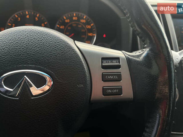 Черный Инфинити FX 35, объемом двигателя 3.5 л и пробегом 217 тыс. км за 8850 $, фото 23 на Automoto.ua