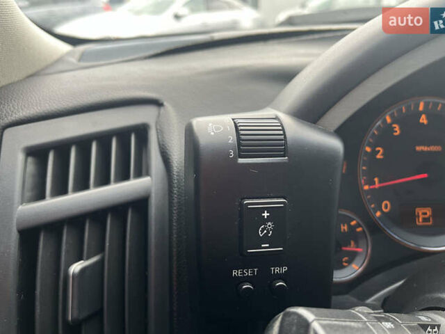 Черный Инфинити FX 35, объемом двигателя 3.5 л и пробегом 217 тыс. км за 8850 $, фото 25 на Automoto.ua