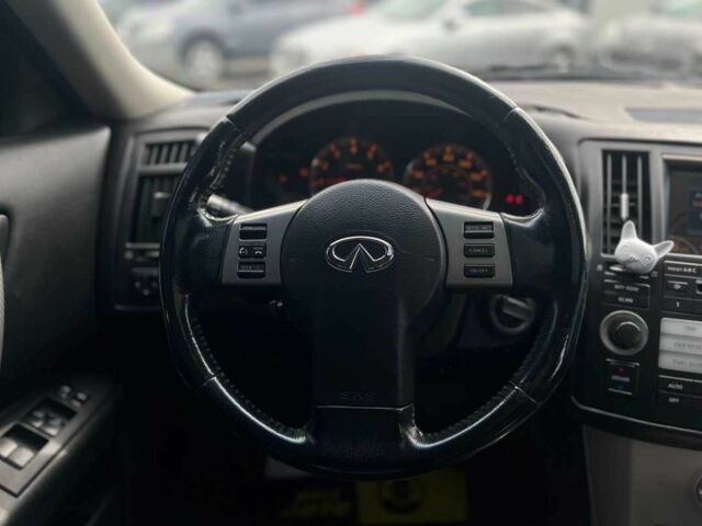 Чорний Інфініті FX 35, об'ємом двигуна 3.5 л та пробігом 220 тис. км за 8200 $, фото 10 на Automoto.ua