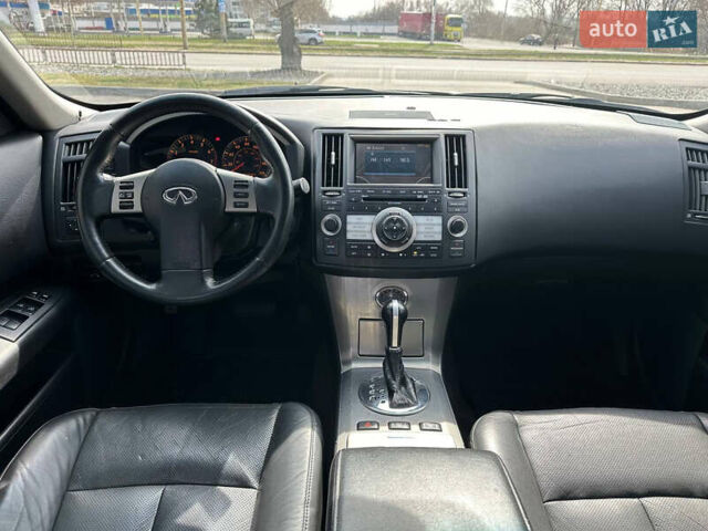 Черный Инфинити FX 35, объемом двигателя 3.5 л и пробегом 167 тыс. км за 8888 $, фото 12 на Automoto.ua