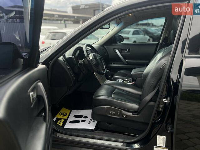 Черный Инфинити FX 35, объемом двигателя 3.5 л и пробегом 217 тыс. км за 8850 $, фото 14 на Automoto.ua