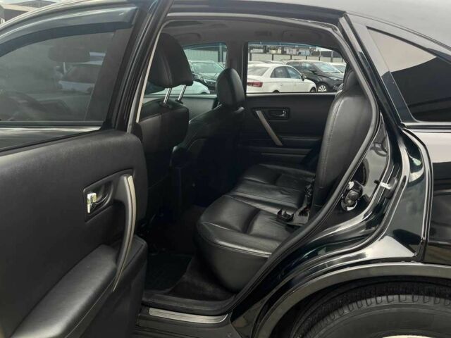 Чорний Інфініті FX 35, об'ємом двигуна 3.5 л та пробігом 220 тис. км за 8200 $, фото 13 на Automoto.ua