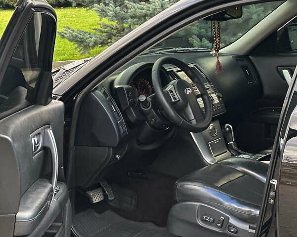 Черный Инфинити FX 35, объемом двигателя 3.5 л и пробегом 196 тыс. км за 9800 $, фото 14 на Automoto.ua