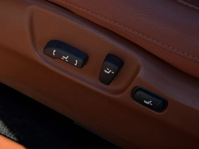 Чорний Інфініті FX 35, об'ємом двигуна 3.5 л та пробігом 180 тис. км за 10500 $, фото 8 на Automoto.ua