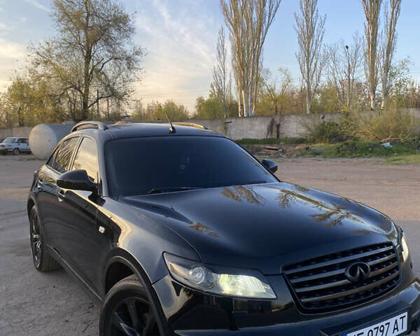Черный Инфинити FX 35, объемом двигателя 3.5 л и пробегом 220 тыс. км за 9500 $, фото 3 на Automoto.ua