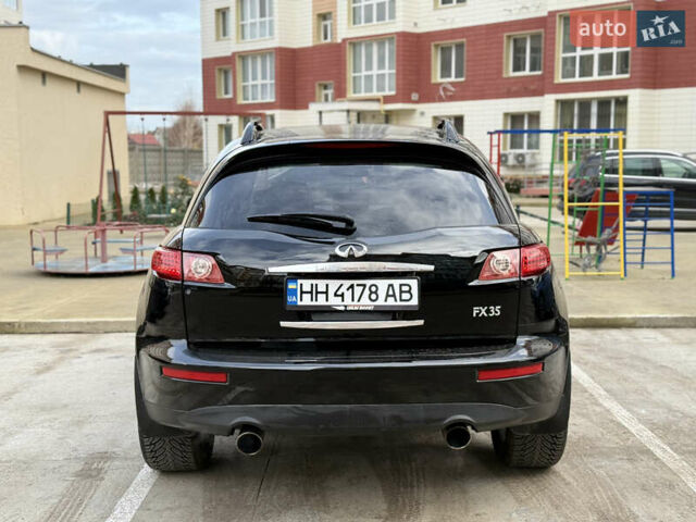 Черный Инфинити FX 35, объемом двигателя 3.5 л и пробегом 143 тыс. км за 9199 $, фото 6 на Automoto.ua