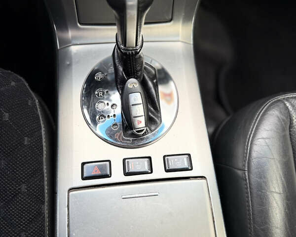 Черный Инфинити FX 35, объемом двигателя 3.5 л и пробегом 143 тыс. км за 9199 $, фото 16 на Automoto.ua