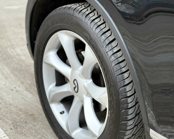 Черный Инфинити FX 35, объемом двигателя 3.5 л и пробегом 143 тыс. км за 9199 $, фото 21 на Automoto.ua