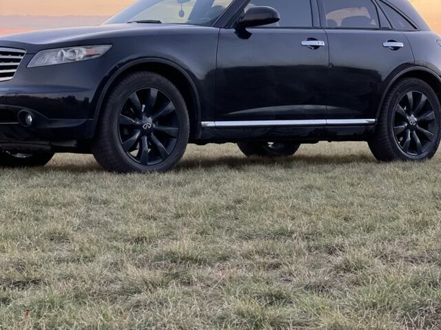 Черный Инфинити FX 35, объемом двигателя 3.5 л и пробегом 234 тыс. км за 10300 $, фото 5 на Automoto.ua