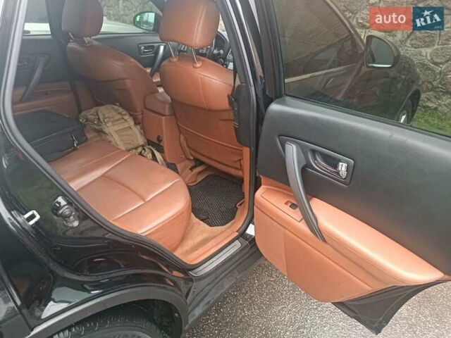 Черный Инфинити FX 35, объемом двигателя 3.5 л и пробегом 113 тыс. км за 9000 $, фото 8 на Automoto.ua