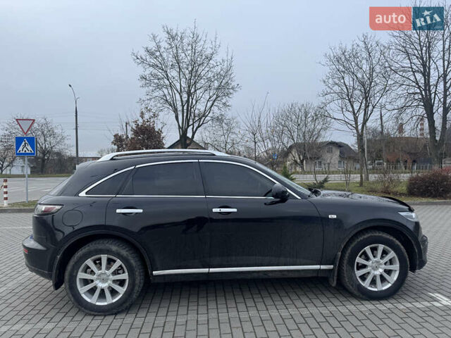 Черный Инфинити FX 35, объемом двигателя 3.5 л и пробегом 298 тыс. км за 10500 $, фото 5 на Automoto.ua