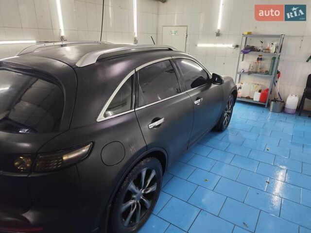 Чорний Інфініті FX 35, об'ємом двигуна 3.5 л та пробігом 125 тис. км за 10950 $, фото 2 на Automoto.ua