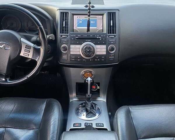 Черный Инфинити FX 35, объемом двигателя 3.5 л и пробегом 170 тыс. км за 7999 $, фото 1 на Automoto.ua