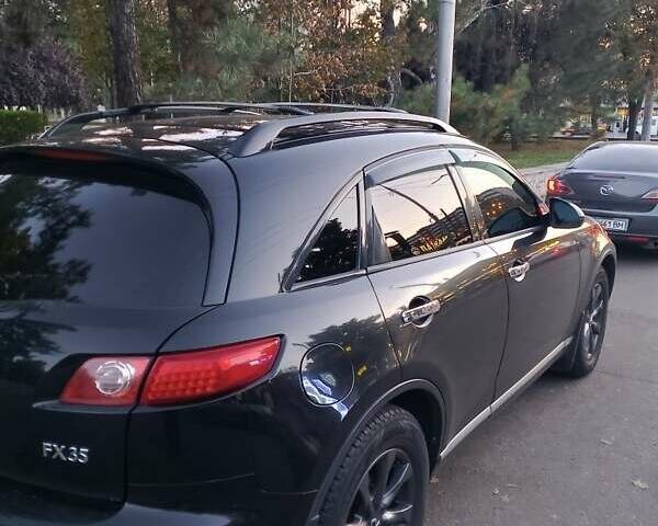 Черный Инфинити FX 35, объемом двигателя 3.5 л и пробегом 235 тыс. км за 8500 $, фото 3 на Automoto.ua