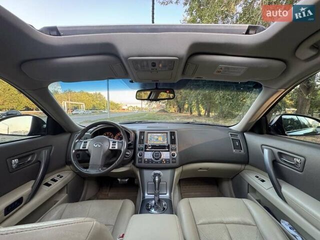 Черный Инфинити FX 35, объемом двигателя 3.5 л и пробегом 202 тыс. км за 10500 $, фото 44 на Automoto.ua