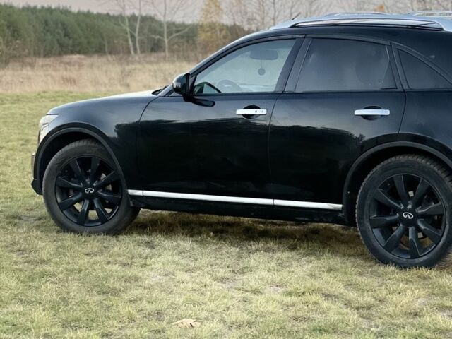 Черный Инфинити FX 35, объемом двигателя 3.5 л и пробегом 234 тыс. км за 10300 $, фото 12 на Automoto.ua