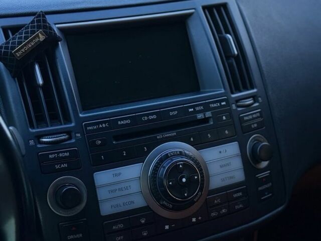 Чорний Інфініті FX 35, об'ємом двигуна 3.5 л та пробігом 180 тис. км за 10500 $, фото 13 на Automoto.ua