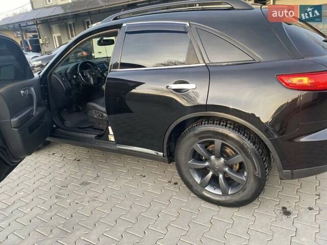 Черный Инфинити FX 35, объемом двигателя 3.5 л и пробегом 170 тыс. км за 7999 $, фото 5 на Automoto.ua