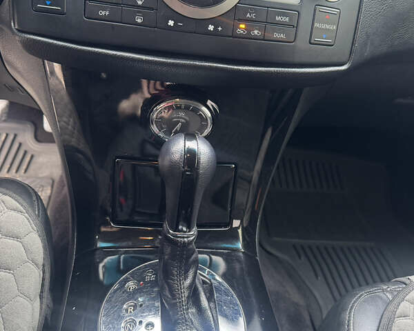 Черный Инфинити FX 35, объемом двигателя 3.5 л и пробегом 298 тыс. км за 10500 $, фото 20 на Automoto.ua