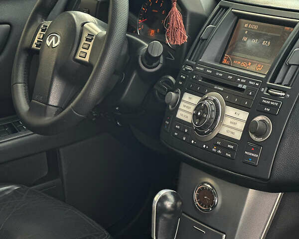 Черный Инфинити FX 35, объемом двигателя 3.5 л и пробегом 196 тыс. км за 9800 $, фото 13 на Automoto.ua