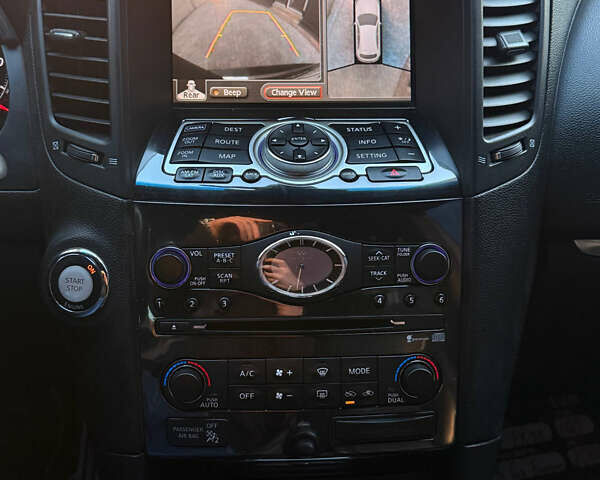 Черный Инфинити FX 35, объемом двигателя 3.5 л и пробегом 171 тыс. км за 10300 $, фото 7 на Automoto.ua