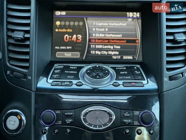 Черный Инфинити FX 35, объемом двигателя 0 л и пробегом 222 тыс. км за 11200 $, фото 51 на Automoto.ua